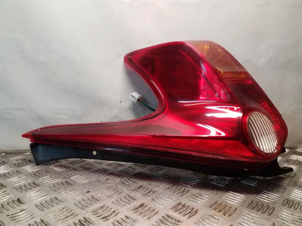 Lampa tylna w błotniku – prawa