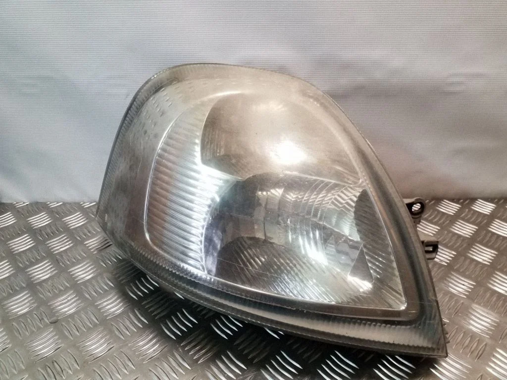Priekšējais lukturis 8200163521