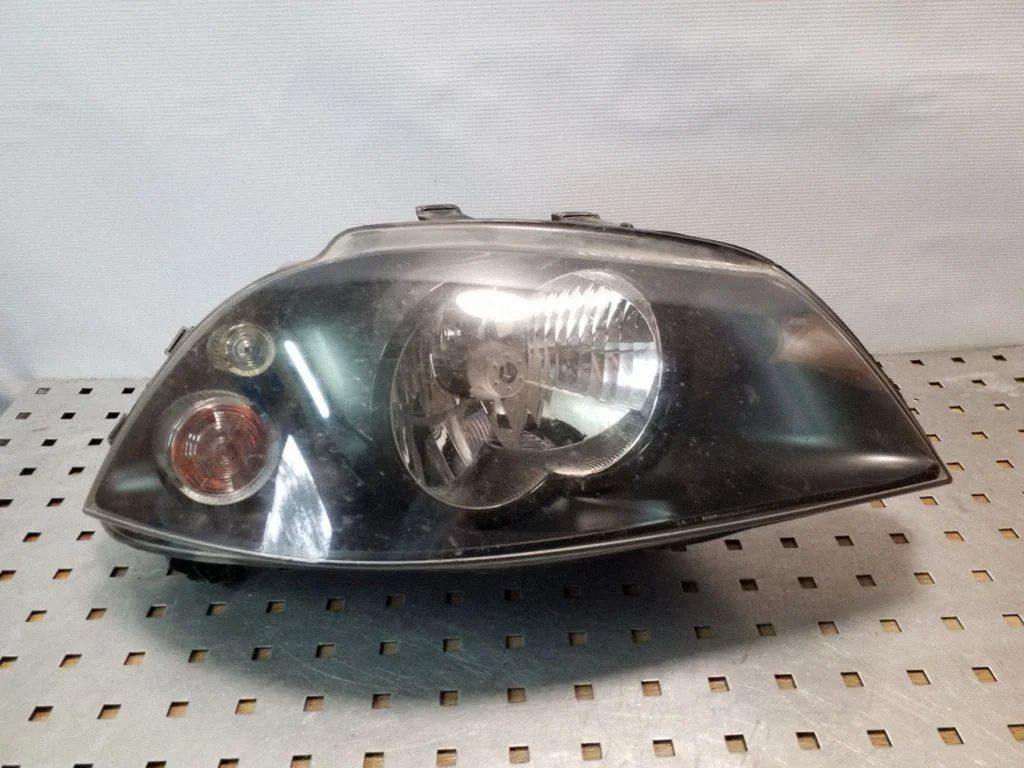 Priekšējais lukturis 6L1941022A