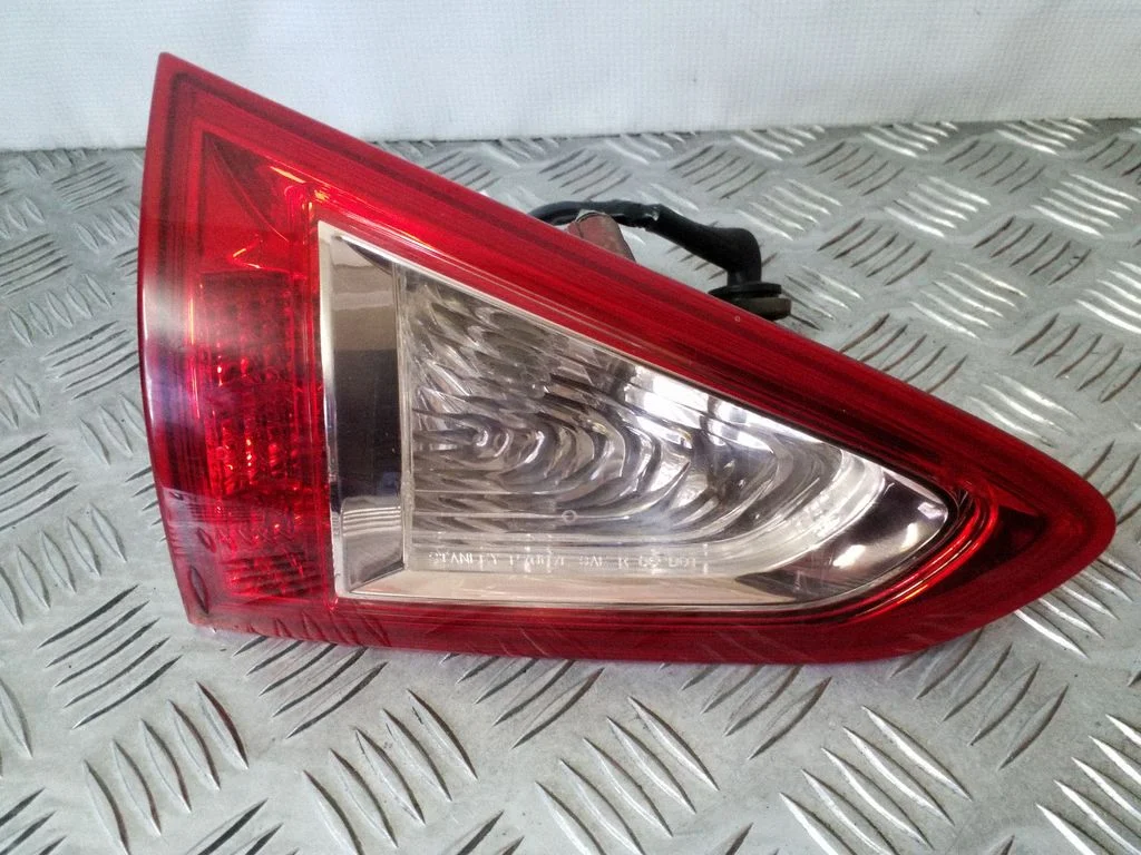 Tailgate rear/tail lights – Infiniti EX (2007-)
