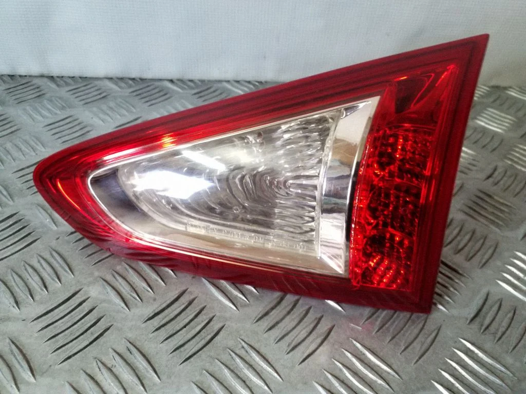 Tailgate rear/tail lights – Infiniti EX (2007-)