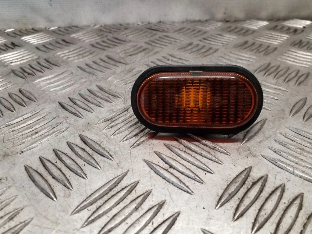 Front fender indicator light – Renault Kangoo I (1997-2003)