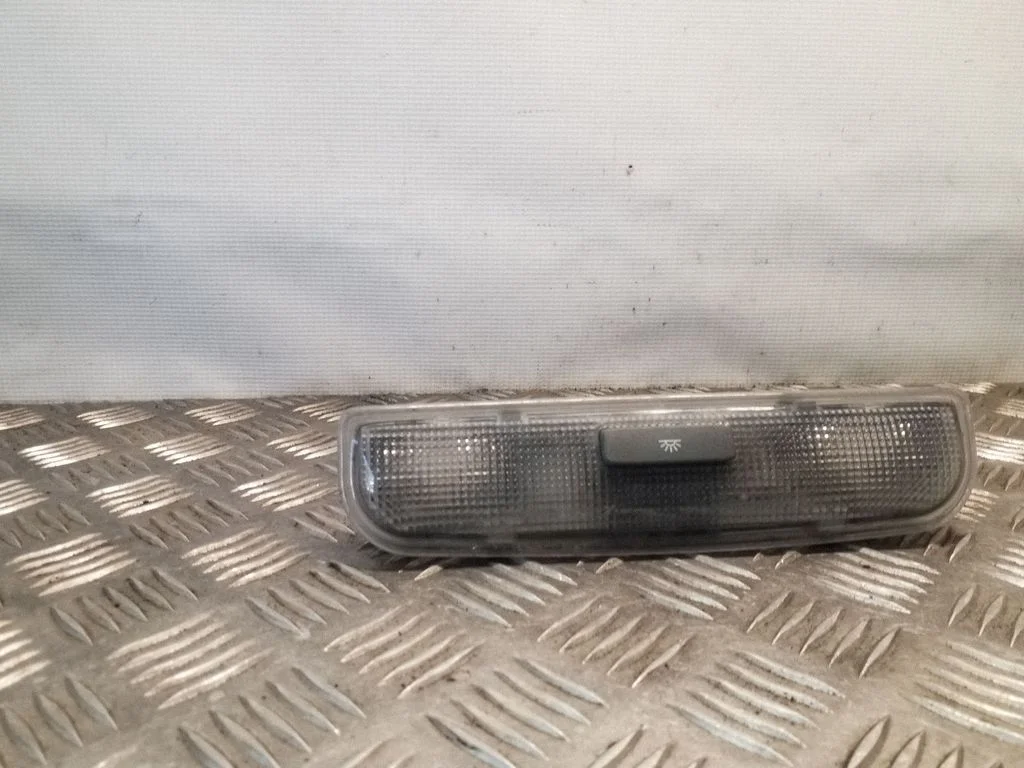 Rear seat light 8P0947111A