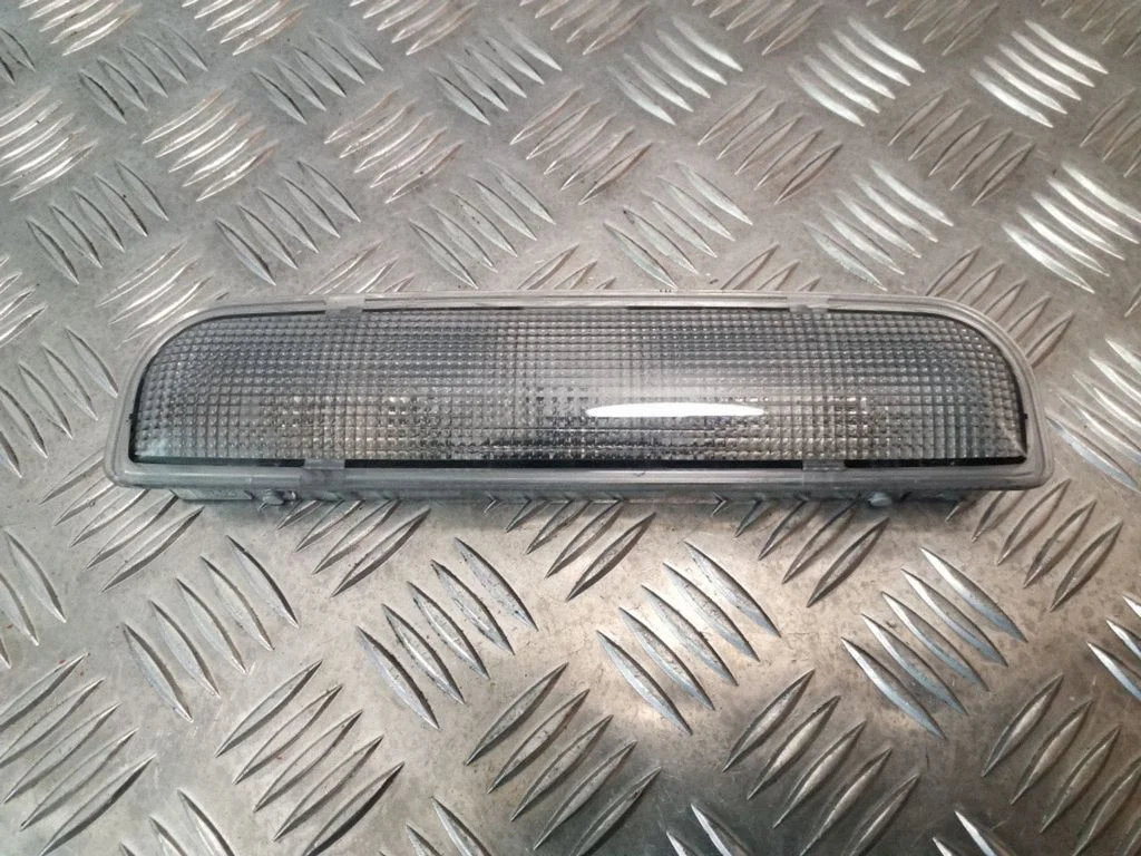 Rear seat light 8P0947111