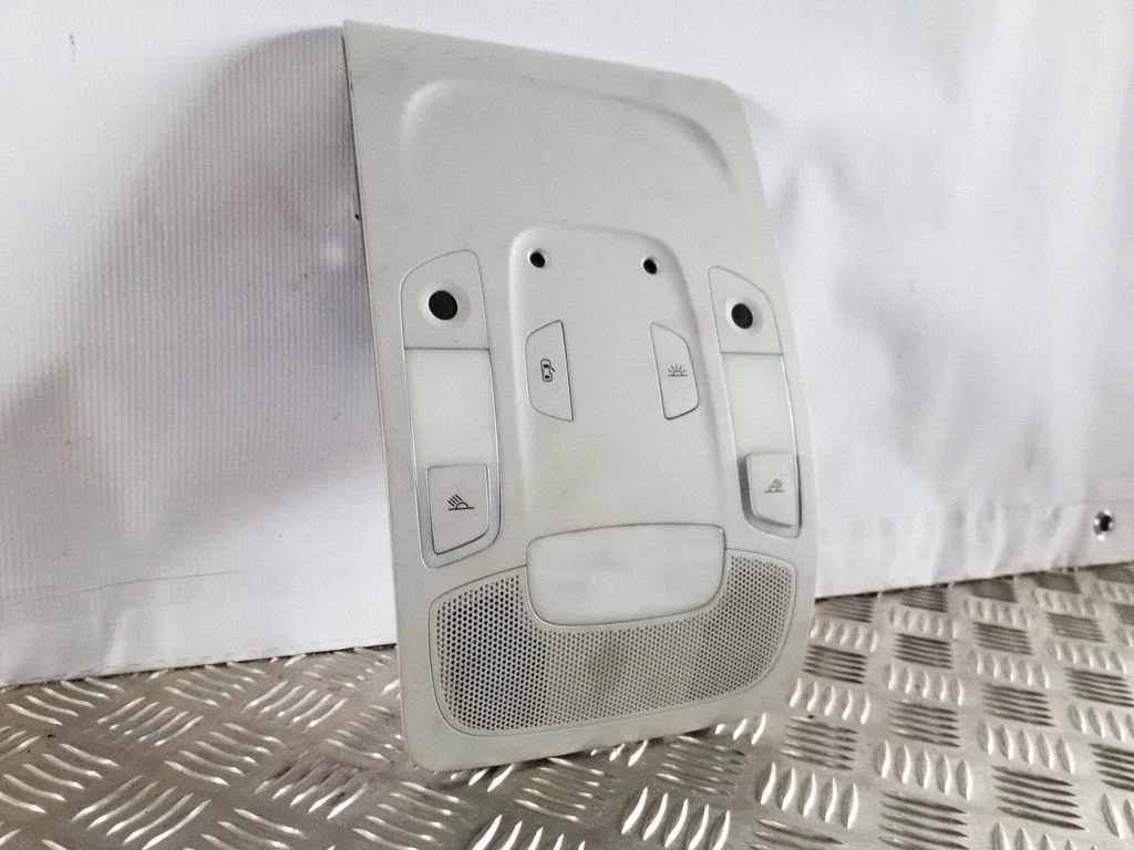 Front seat light 4G0947135