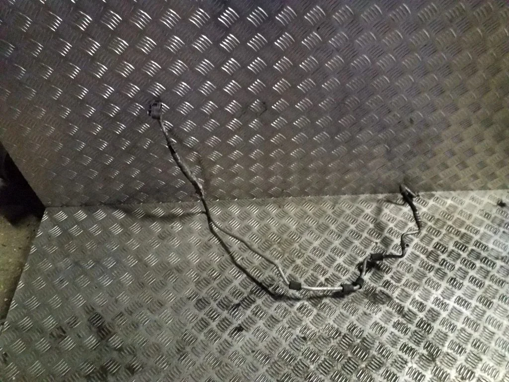 Air conditioning (A/C) pipe/hose