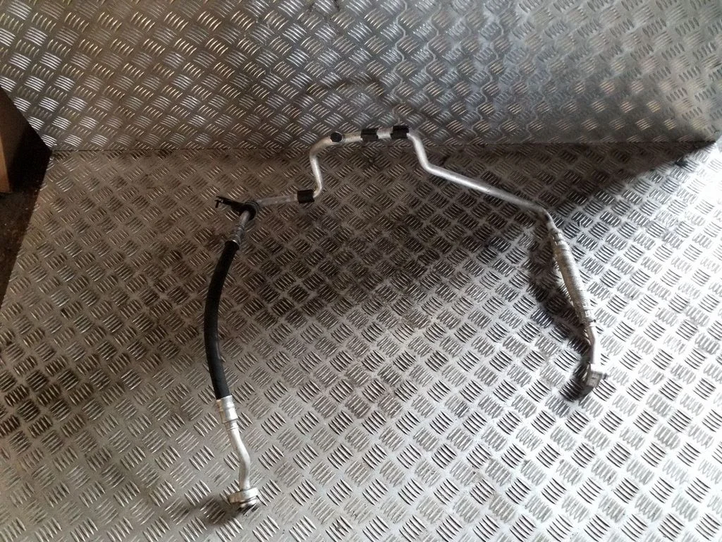 Przewody klimatyzacji 3C0820743CC