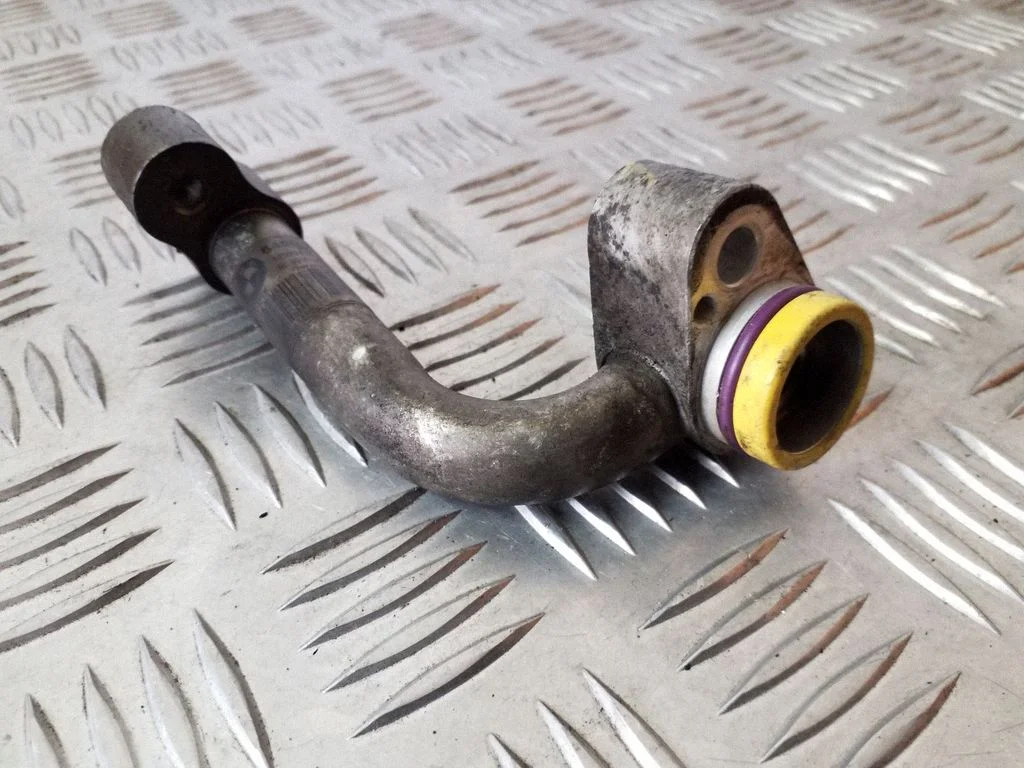 Air conditioning (A/C) pipe/hose 6943414
