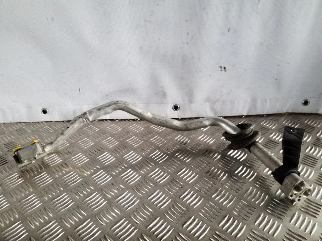 Air conditioning (A/C) pipe/hose 4G2260712C