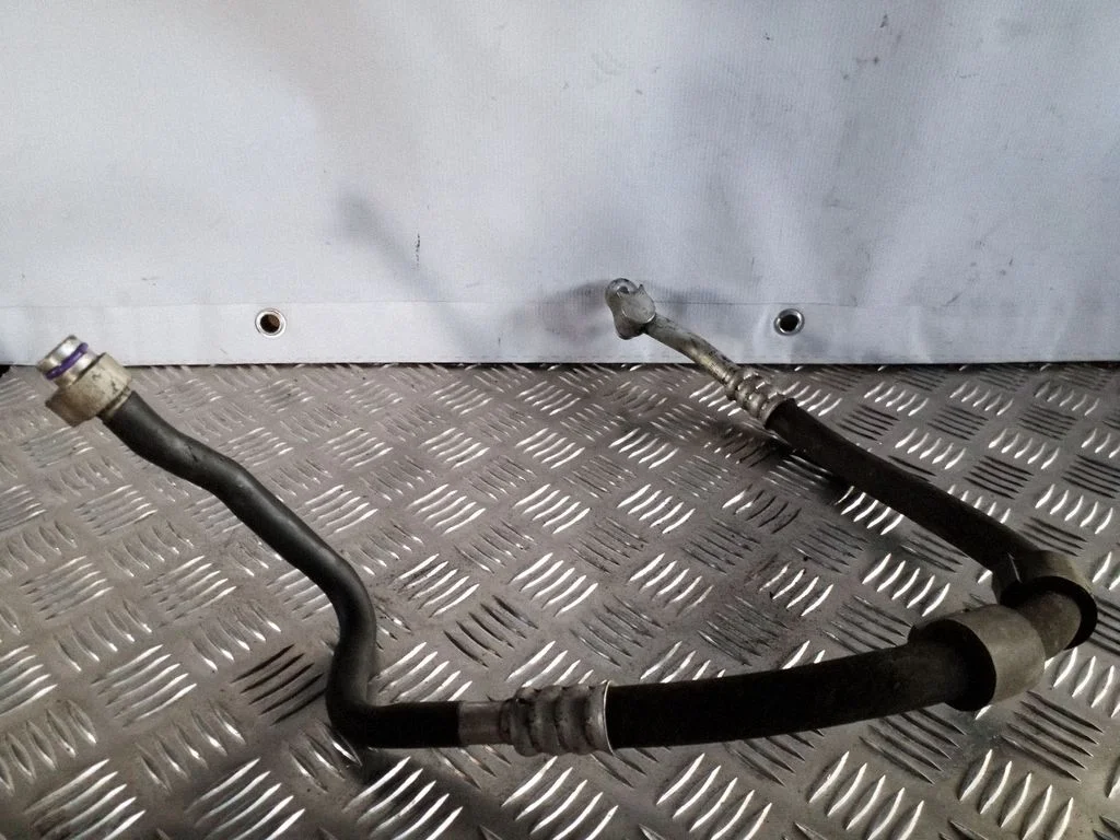 Air conditioning (A/C) pipe/hose 4G0260701J