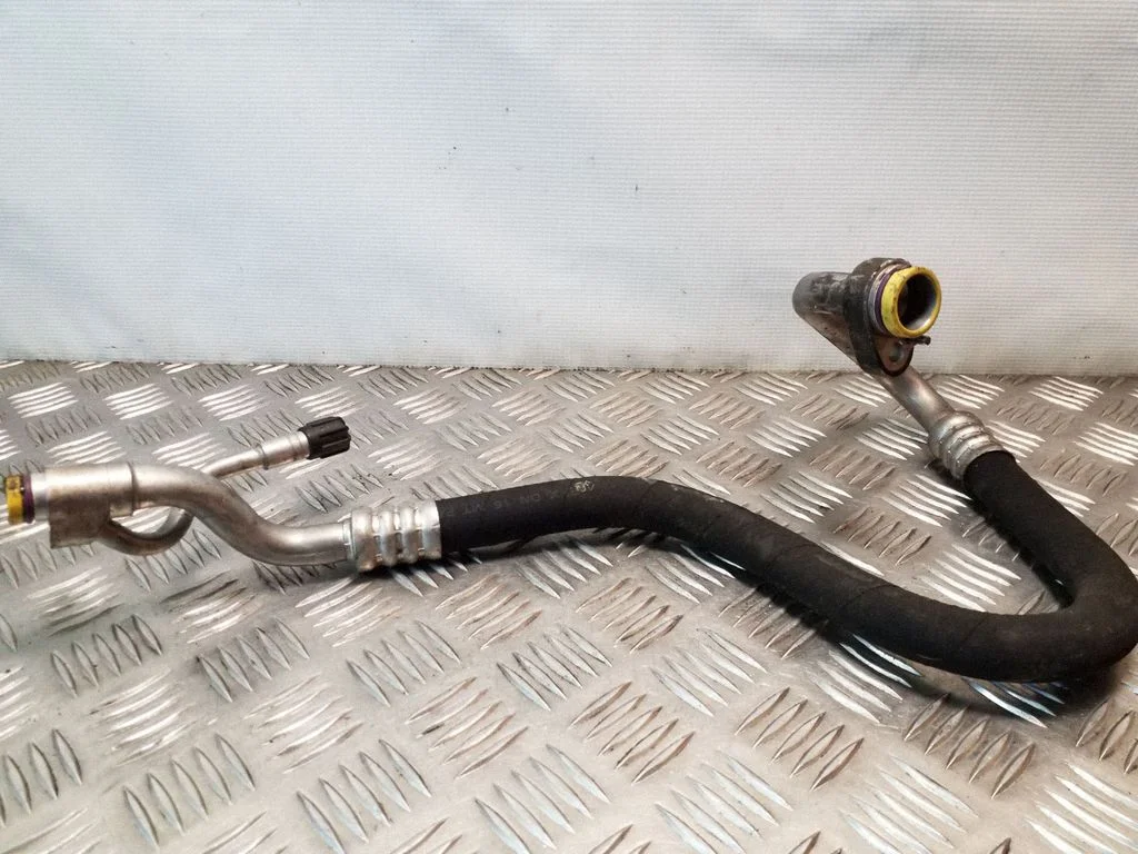 Air conditioning (A/C) pipe/hose 9209741