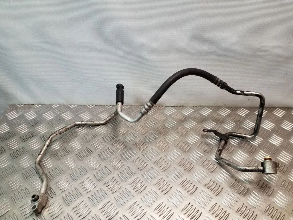 Air conditioning (A/C) pipe/hose