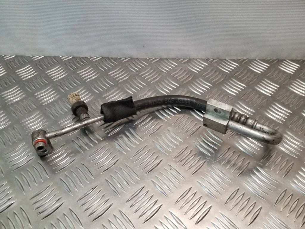 Kliimaseadme toru / voolik – Chrysler Grand Voyager IV (2001-2007)