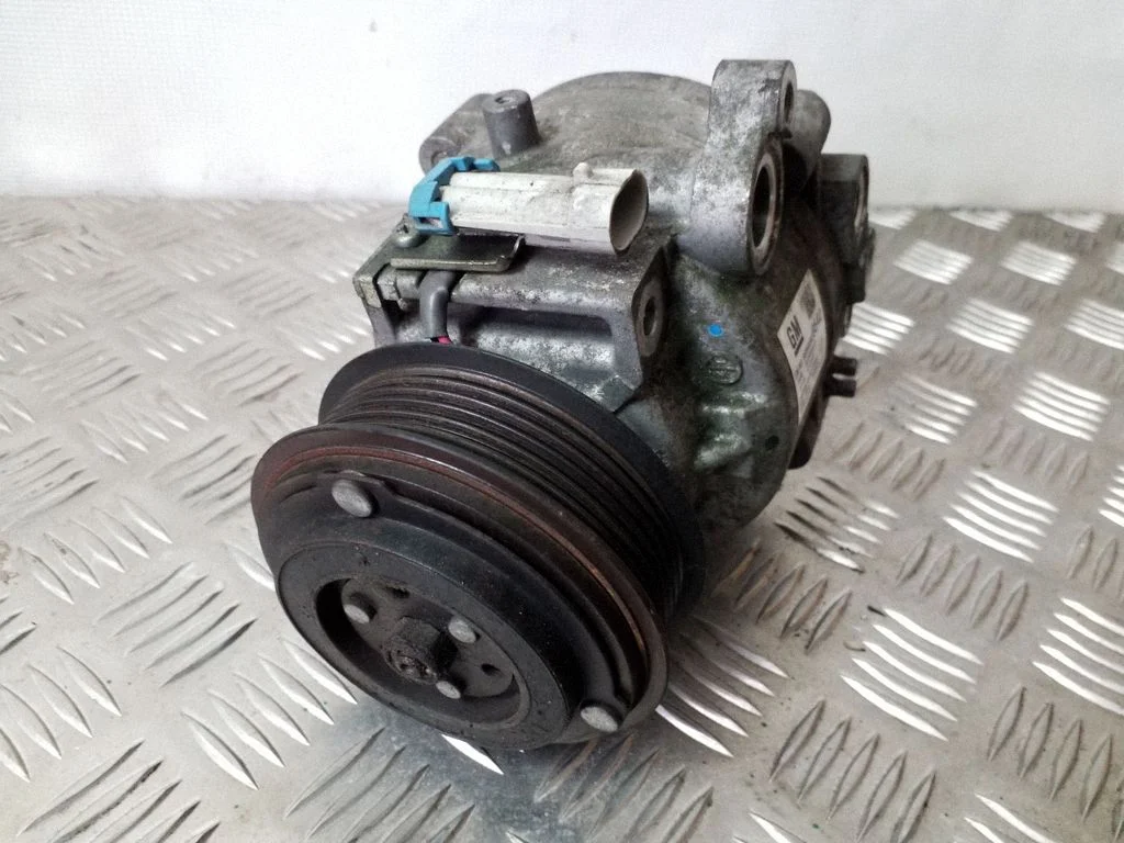 Air conditioning (A/C) compressor (pump) 95369542