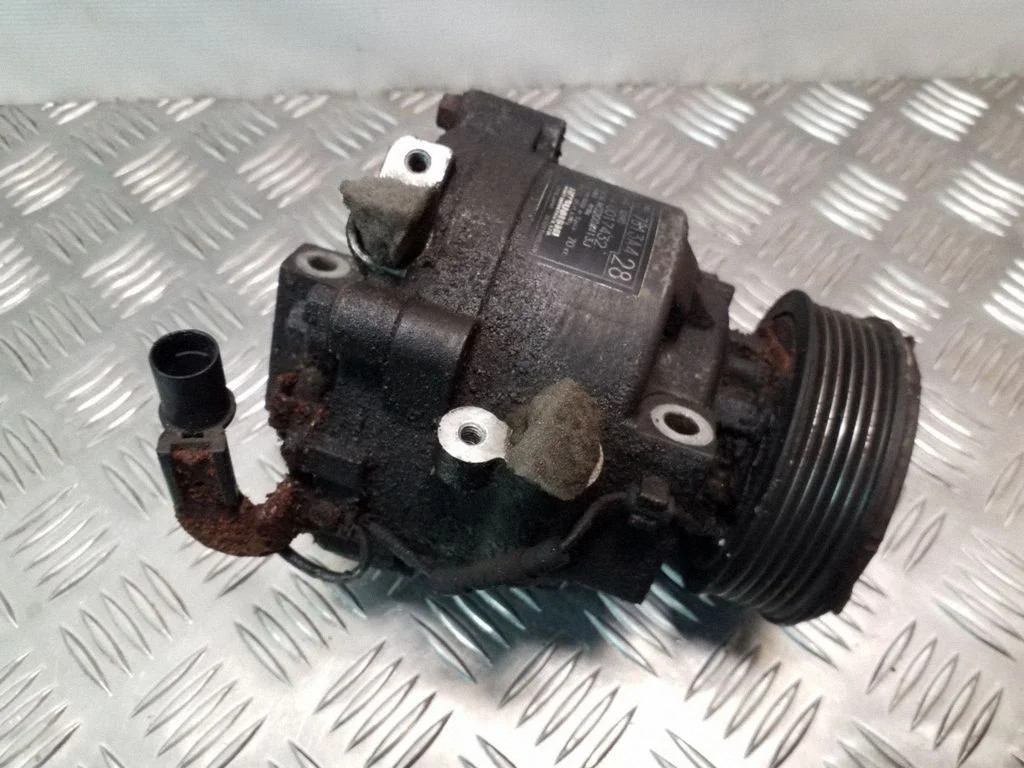 Air conditioning (A/C) compressor (pump) 7813A428