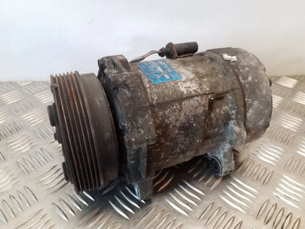Gaisa kondicioniera kompresors (sūknis) 7M3820803A