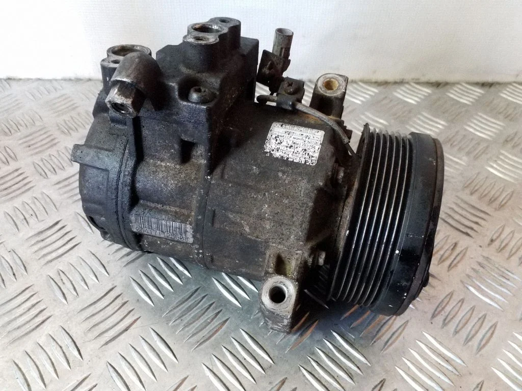 Air conditioning (A/C) compressor (pump) 9520167JA0