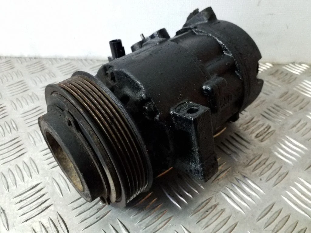 Kliimakompressor (pump) – KIA Sorento (2010-2014)