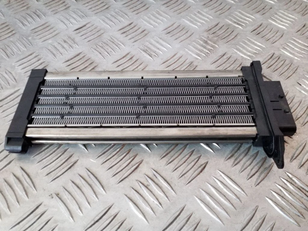 Elektriskais salona krāsniņas radiators 664447AG