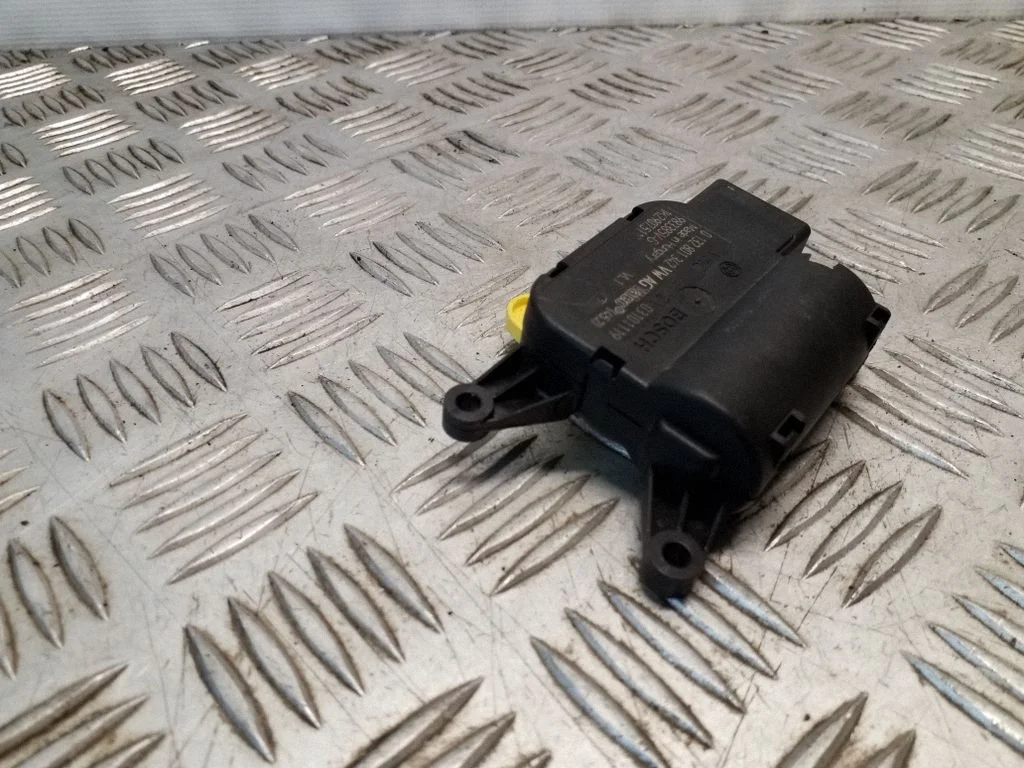 Gaisa aizvara motoriņš/aktuators 1K2907511C
