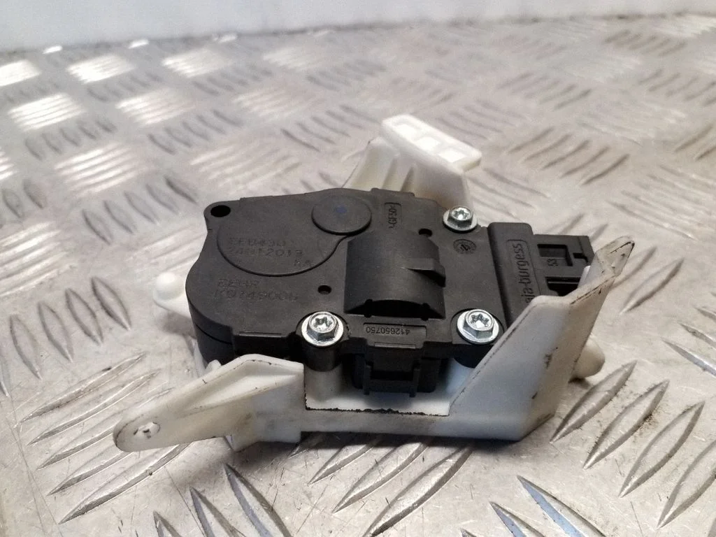 Gaisa aizvara motoriņš/aktuators K9749006