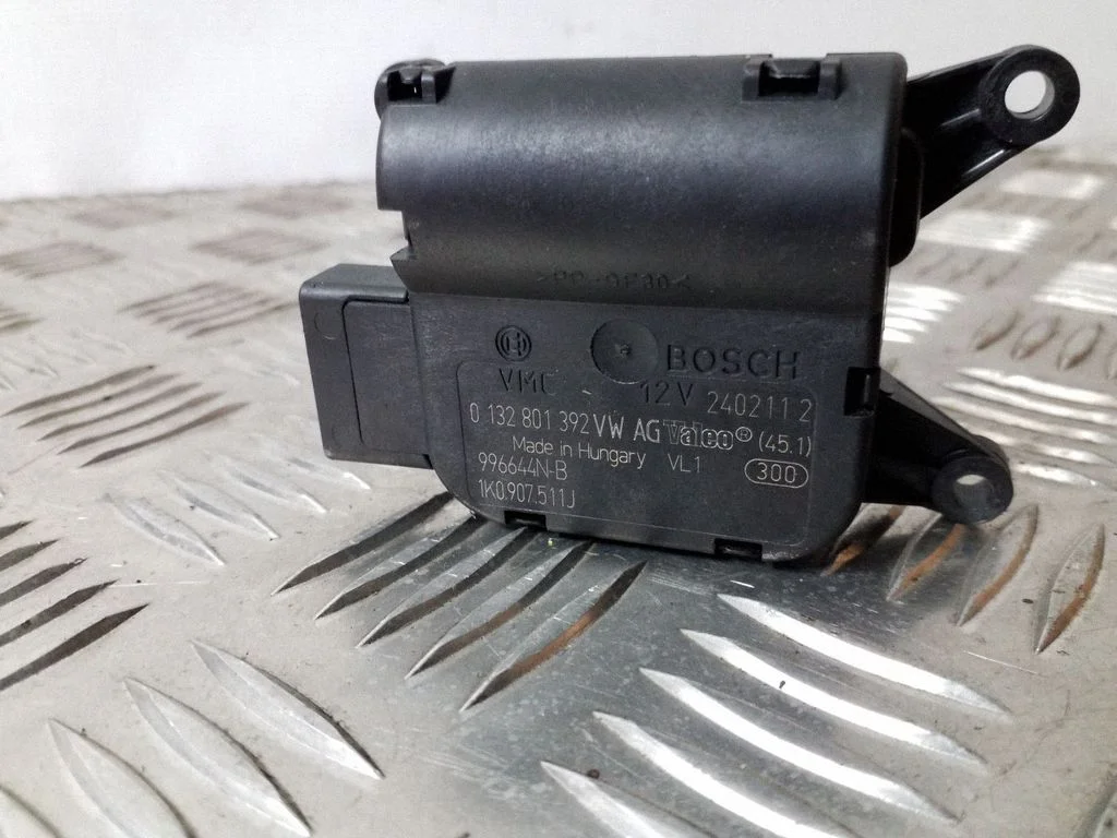 Air flap motor/actuator 1K0907511J
