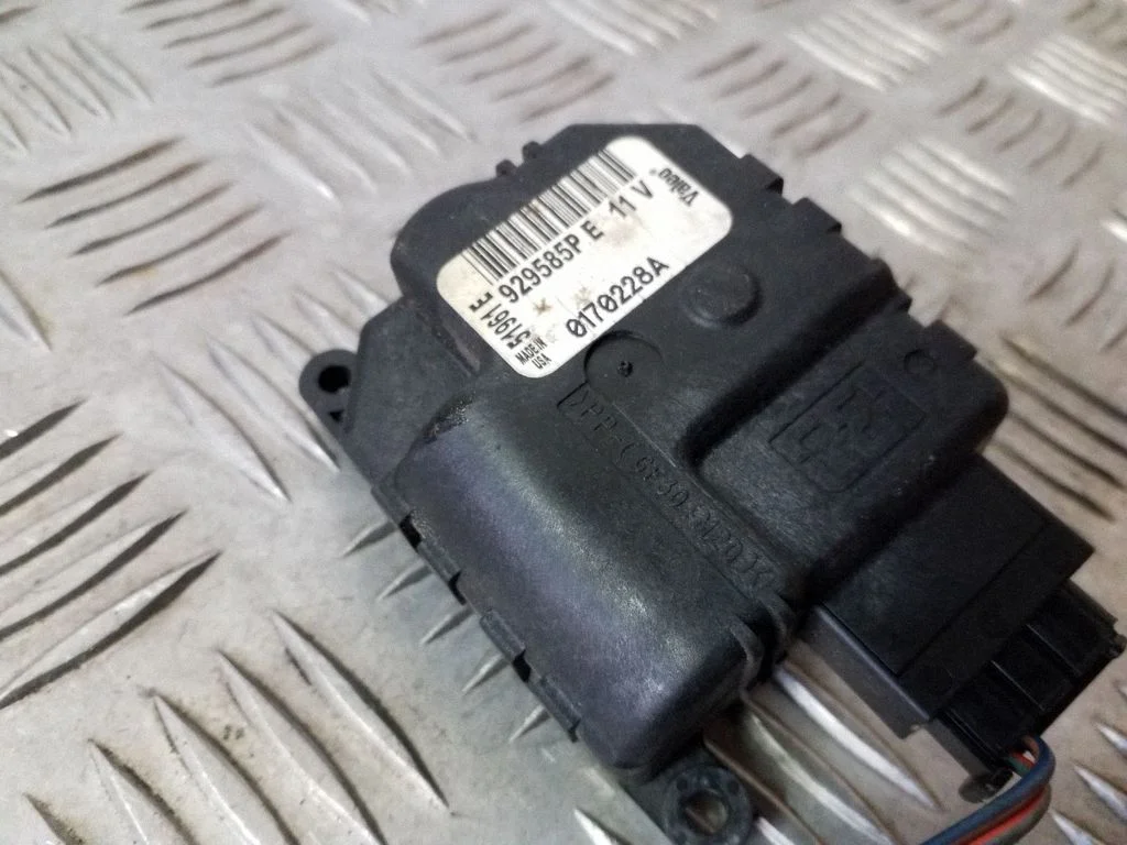 Gaisa aizvara motoriņš/aktuators 929585PE
