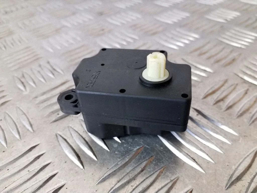 Silniczek klapki nawiewu 6G9N19E616BA