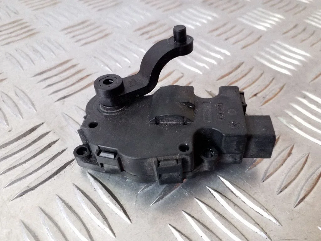 Gaisa aizvara motoriņš/aktuators 929888G