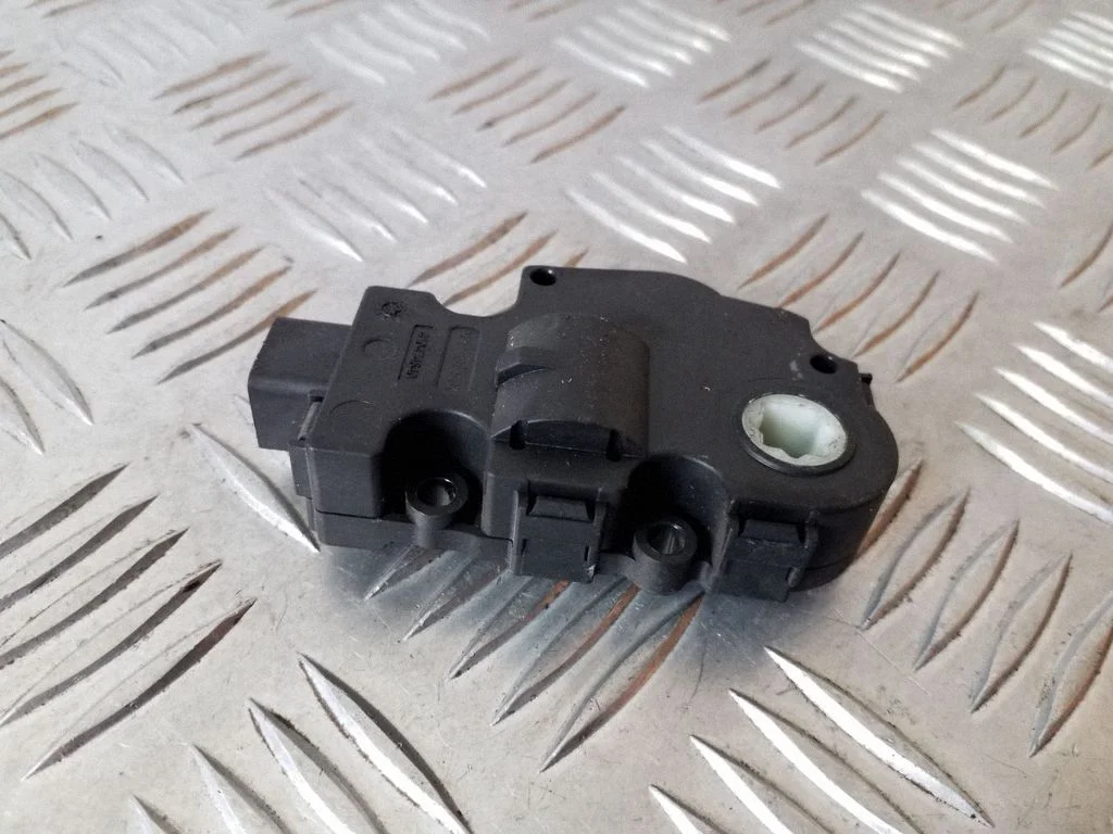 Gaisa aizvara motoriņš/aktuators 929888G