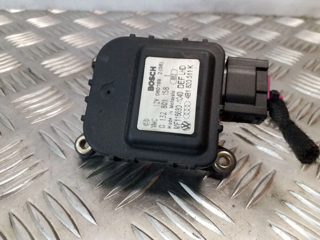 Gaisa aizvara motoriņš/aktuators 01328011581