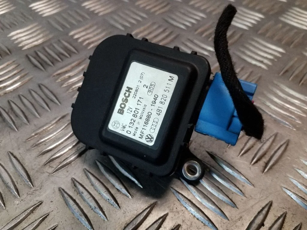 Gaisa aizvara motoriņš/aktuators 0132801171