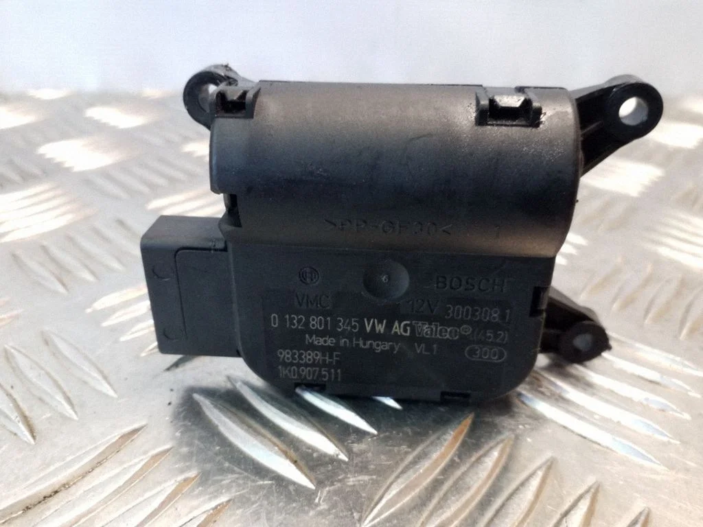 Gaisa aizvara motoriņš/aktuators 0132801345