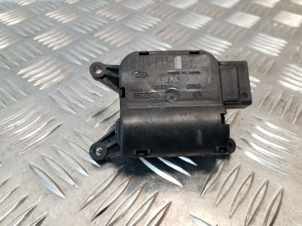 Gaisa aizvara motoriņš/aktuators 1K0907511D