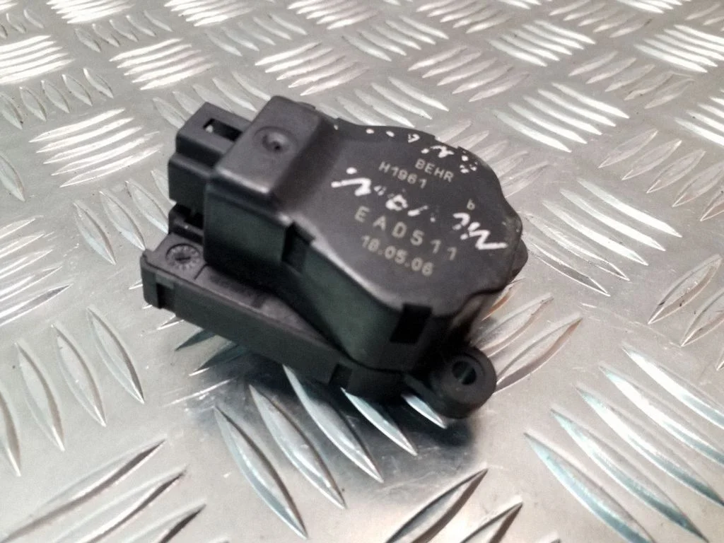Air flap motor/actuator – Opel Movano A (1998-2010)