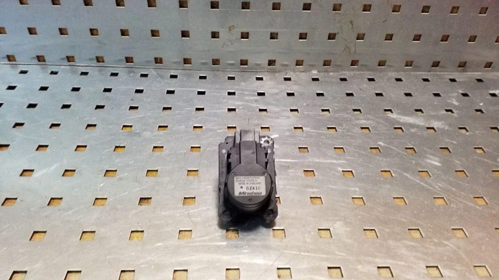 Air flap motor/actuator CSA512T010