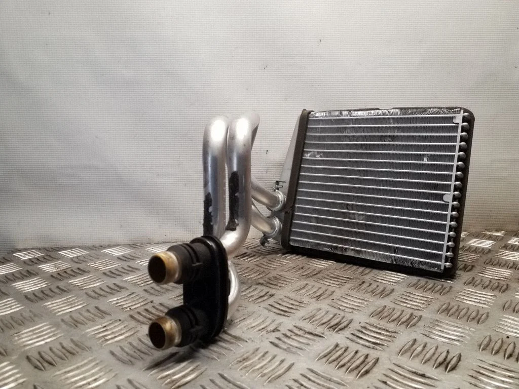 Salongi küttekeha radiaator 1K0819031E