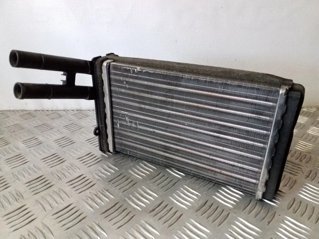 Heater blower radiator 8D1819031B