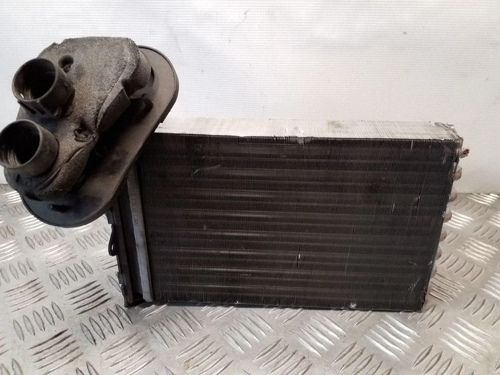 Salongi küttekeha radiaator