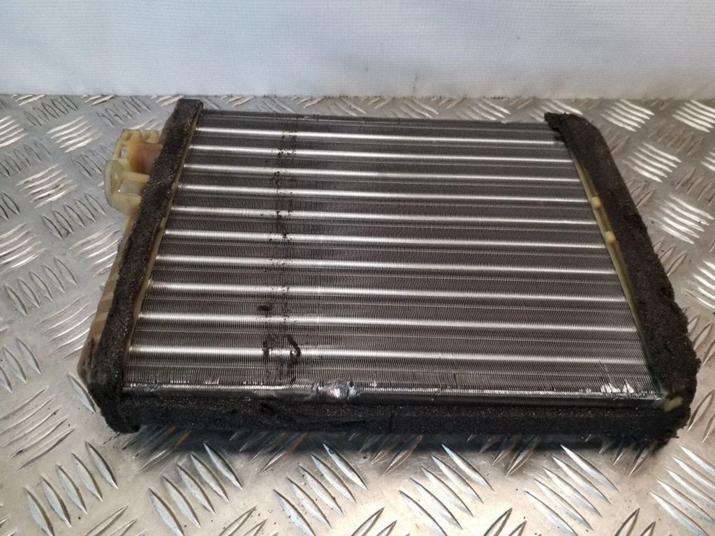 Salongi küttekeha radiaator