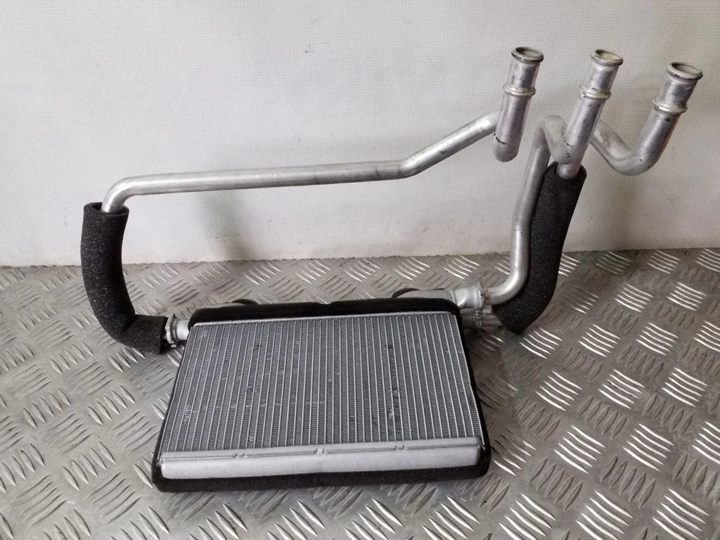 Salongi küttekeha radiaator S8206001