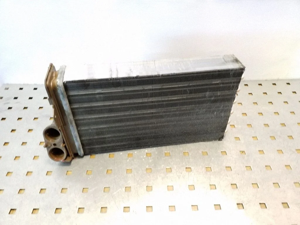Salongi küttekeha radiaator – Opel Vivaro (2001-2014)