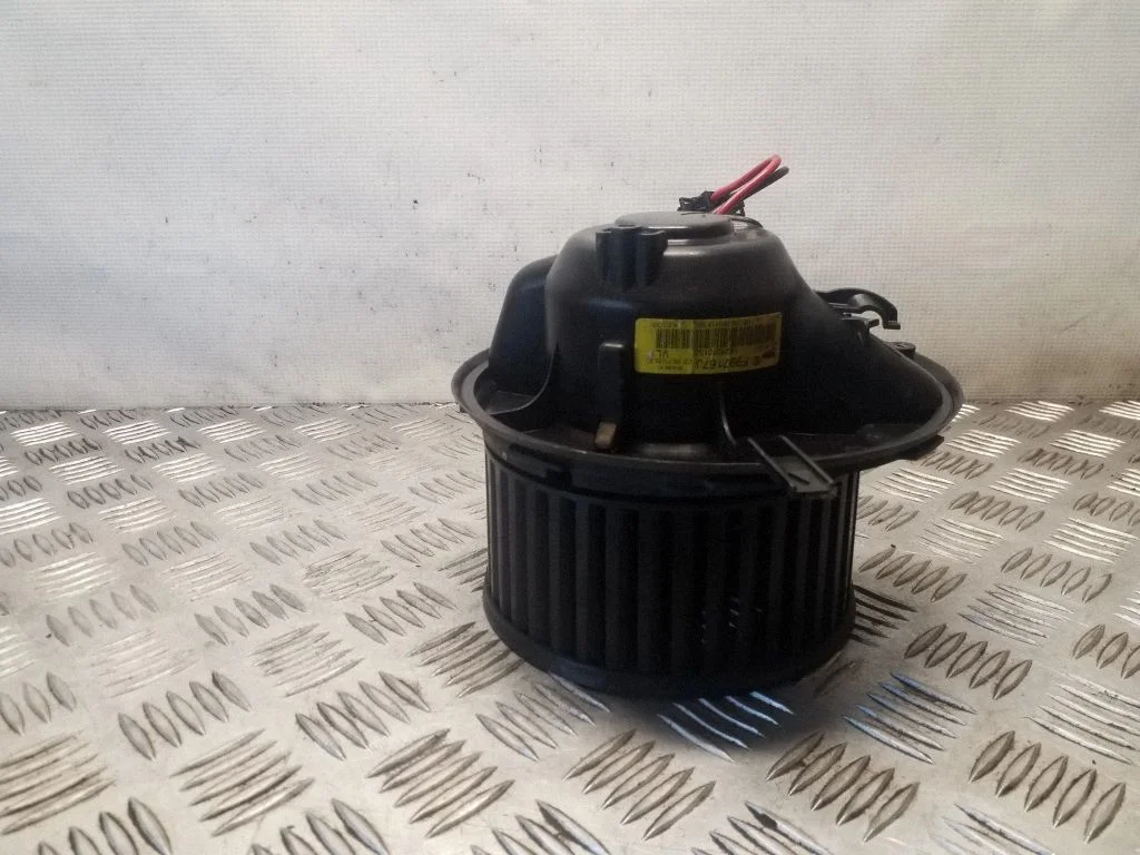 Salongipuhur 1K2820015G