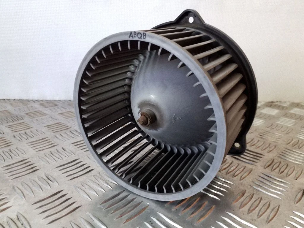 Heater fan/blower