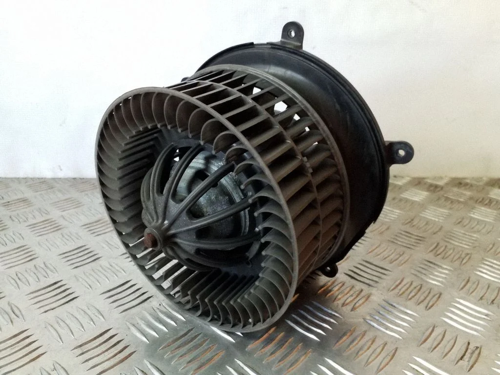 Heater fan/blower