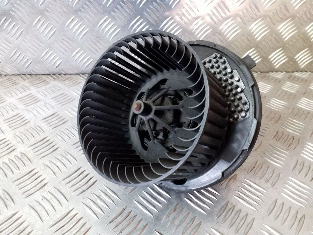 Salongipuhur 1K2820015G