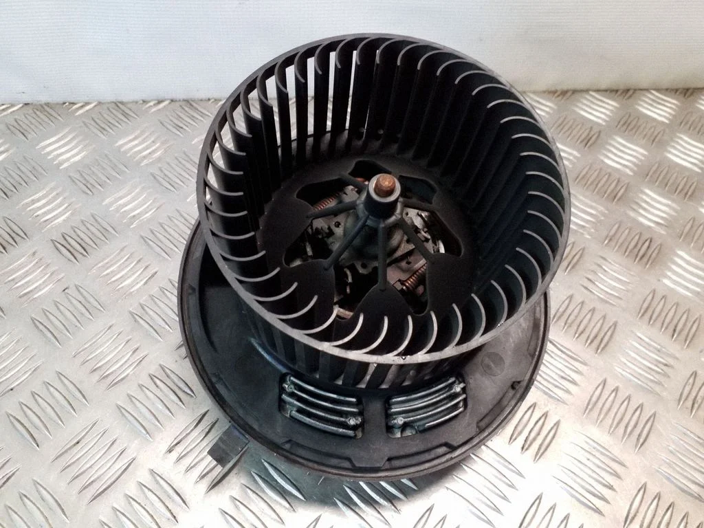 Heater fan/blower 6933664