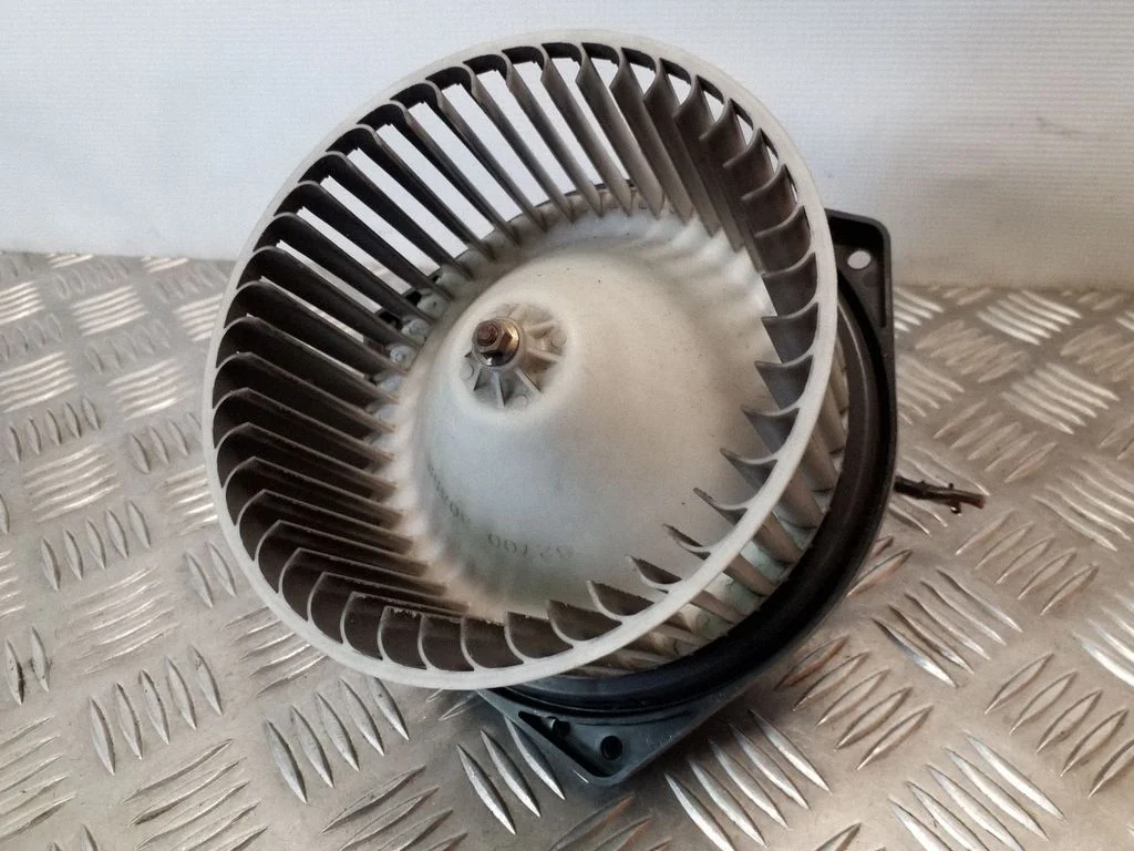 Krāsniņas ventilators/pūtējs