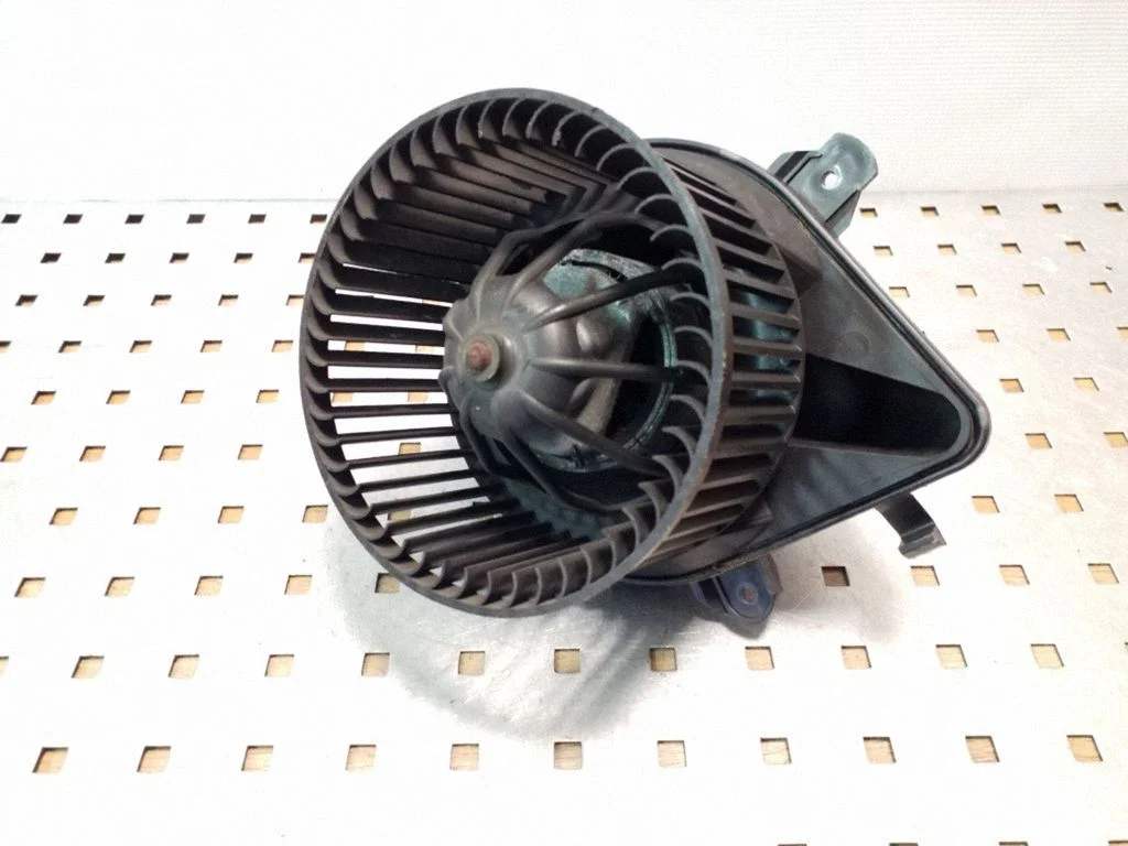 Krāsniņas ventilators/pūtējs 030840S