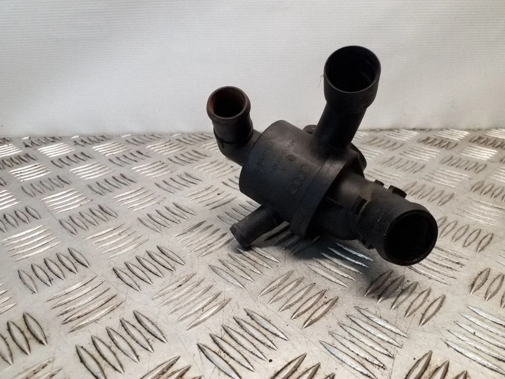 Termostat / obudowa termostatu – Volkswagen Passat CC (2008-2016)